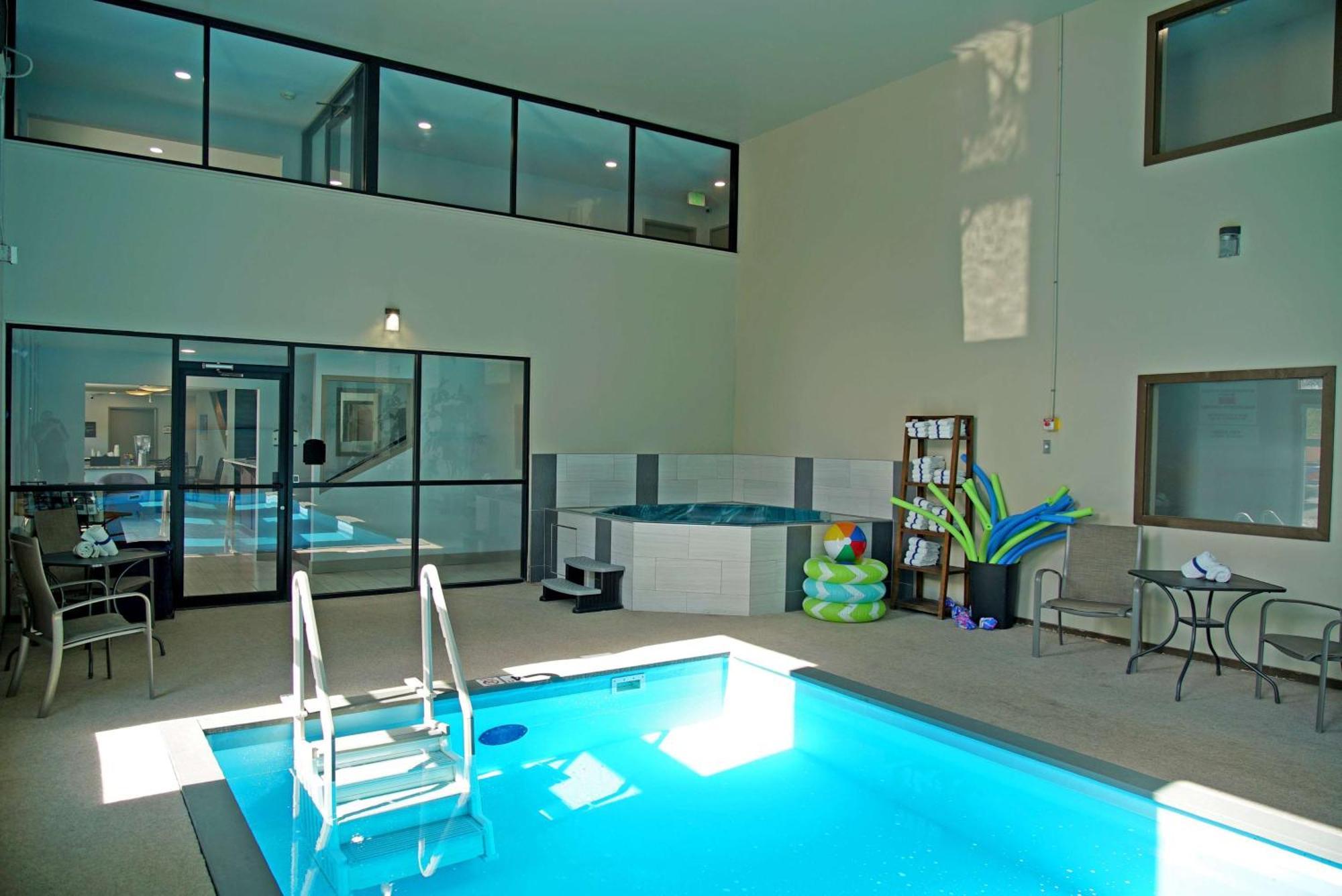 Baymont By Wyndham Monte Vista Hotel Buitenkant foto