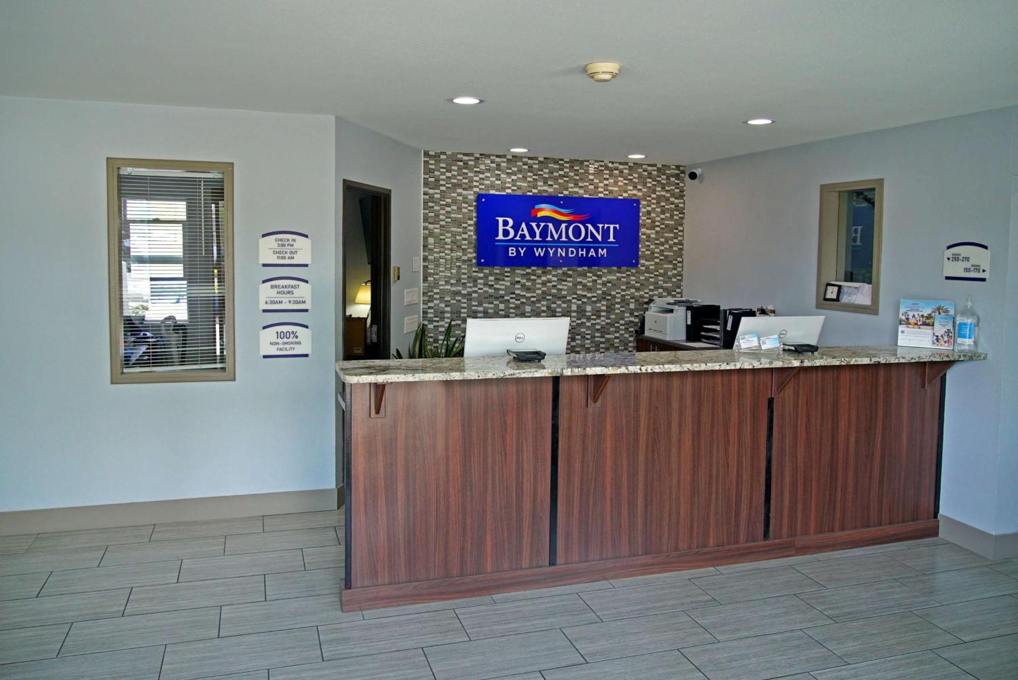 Baymont By Wyndham Monte Vista Hotel Buitenkant foto